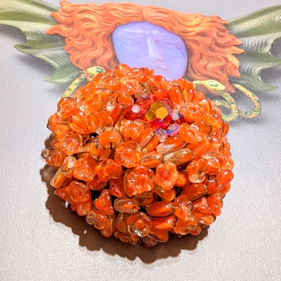 Vintage Huge Miriam Haskell Domed Glass Bead Brooch - Picture 6 of 8